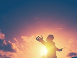 de stem van God horen