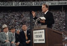 hij wilde met 9 gangsters Billy Graham vermoorden maar God greep in